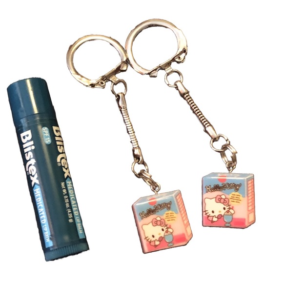 HELLO KITTY KEYCHAINS, set of 2 NWOT - Picture 2 of 2